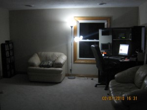 Solar Panel 122volt CFL Bulb Lighting IMG_3643